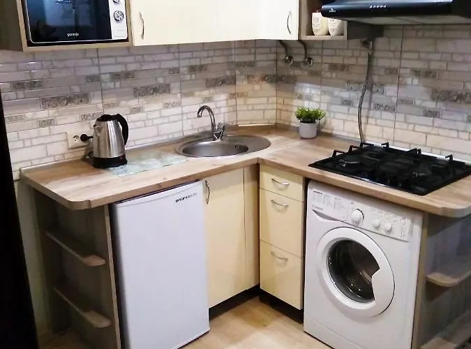 Comfortable Modern * לבוב