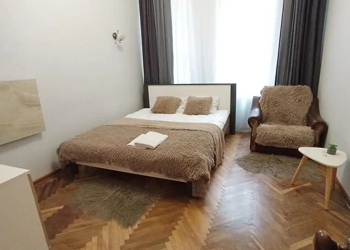 דירה Comfortable Modern לבוב